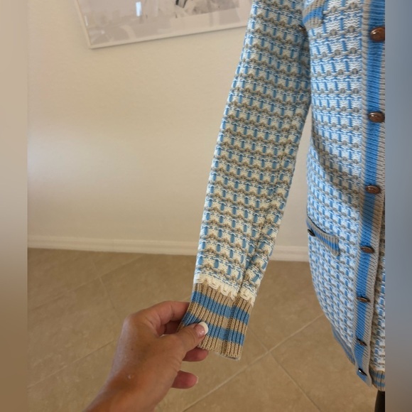 Blue and White Knit Cardigan Dress With Pockets . - Picture 3 of 4